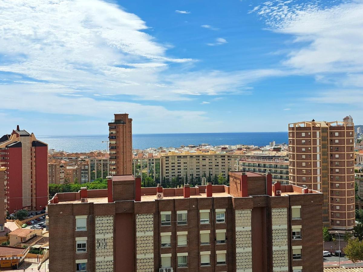 Appartamento Comfortable Studio With Sea View Benidorm Esterno foto